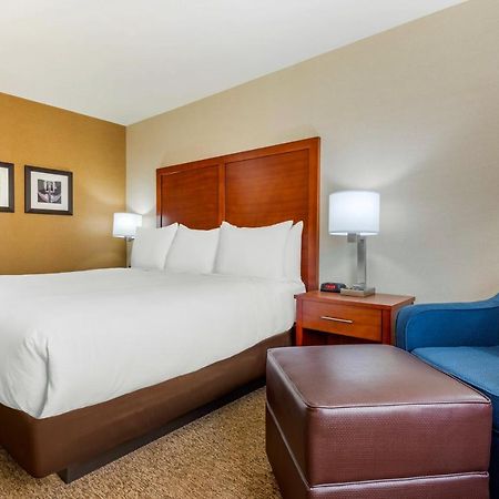 Comfort Inn & Suites Greater Napanee Exteriér fotografie